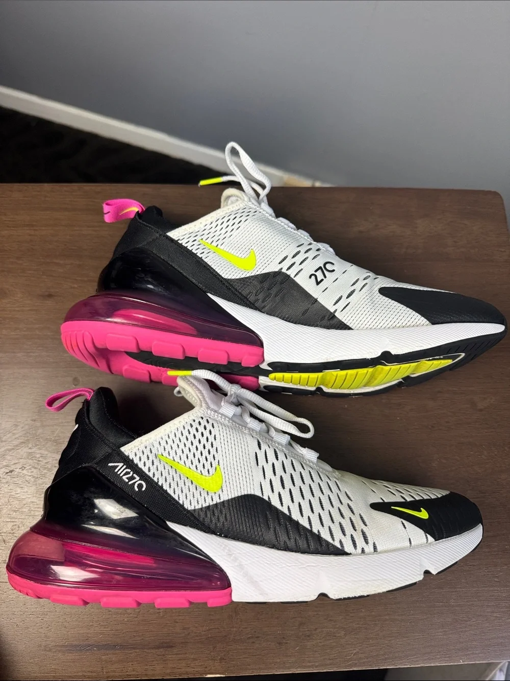 Nike Air Max 270 White Black Fuschia Sneakers AH8050-109 Men's Size 8.5